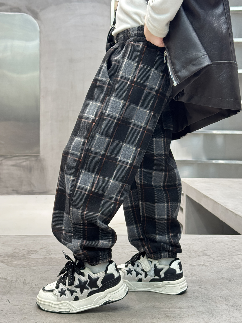 1181无水印2d657ae7e780300b1af724a