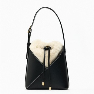 Z�ҿ羳����Ů2023�¿�߼���ë�q���ڰ���ɫ����Ƥ��Ч���μ��