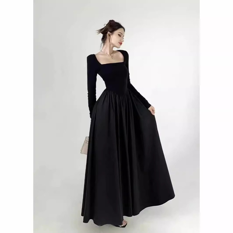 Tall Girl's draping square collar dress women's black knitted Hepburn style French style small black dress super long dress