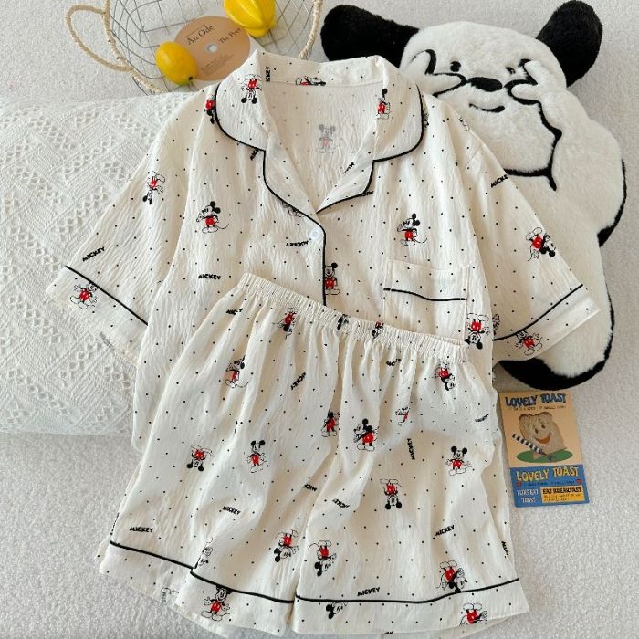 Verano transfronterizo nuevo estilo cómodo nube de algodón de tres piezas solapa pantalones cortos de manga corta pantalones ropa a domicilio traje de pijama de mujer