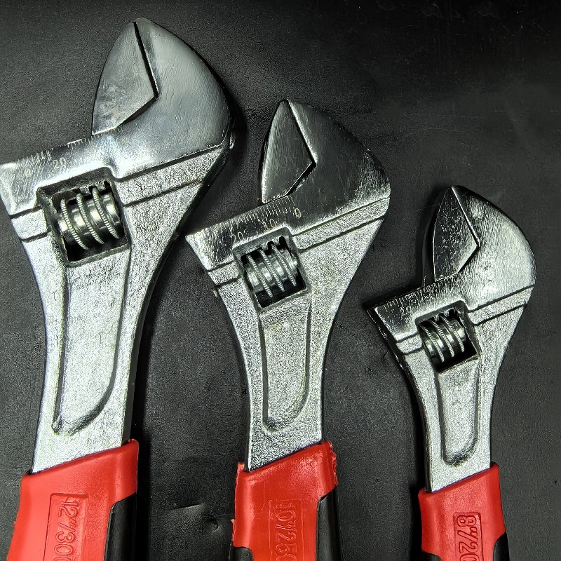 源头带皮套活动扳手全钢扳手8寸10寸12寸活扳手防滑活络扳手