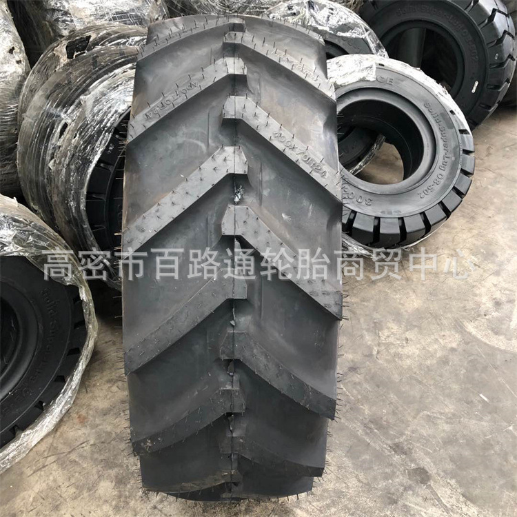 缩臂叉车轮胎400/70R24两头忙铲车钢丝轮胎人字花纹真空胎