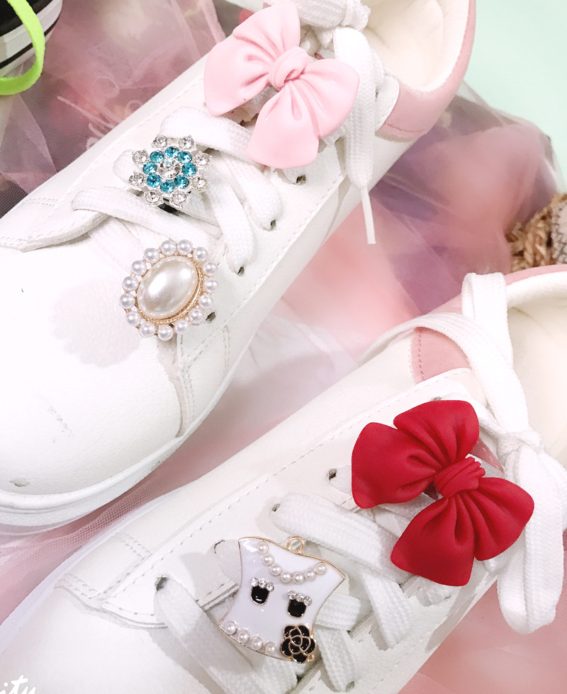 10g Weight Shoe Buckle Shoe Accessories Type 1 Piece Quantity Daily Occasion Arylic, Alloy Material Flower Pattern Winter, Summer, Spring Season Women's Gender Flower Shoe Accessories Arylic Alloy Winter Summer Spring Shoe Buckle 无