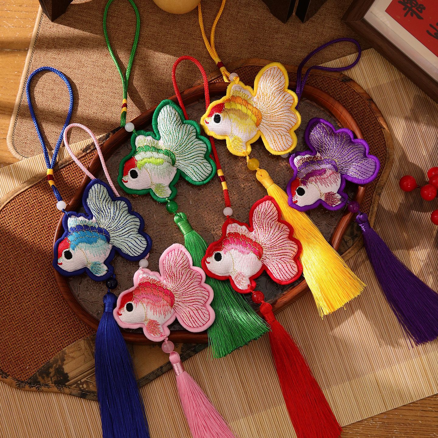 2026 Año Nuevo Koi colgante bordado de doble cara bordado bordado colgante de decoración de flores de lanterna de Año Nuevo hecha a mano DIY material de barril