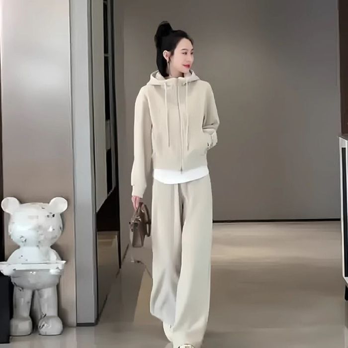 欧货大码秋季休闲运动套装女2025新款洋气减龄显瘦卫衣两件套胖mm|undefined