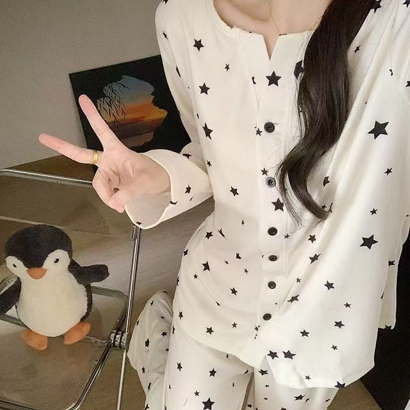 Pijamas de invierno al por mayor transfronterizos de terciopelo mujeres en vivo explosión estrella impresa cardigan lindos mangas largas ropa cálida de terciopelo para el hogar