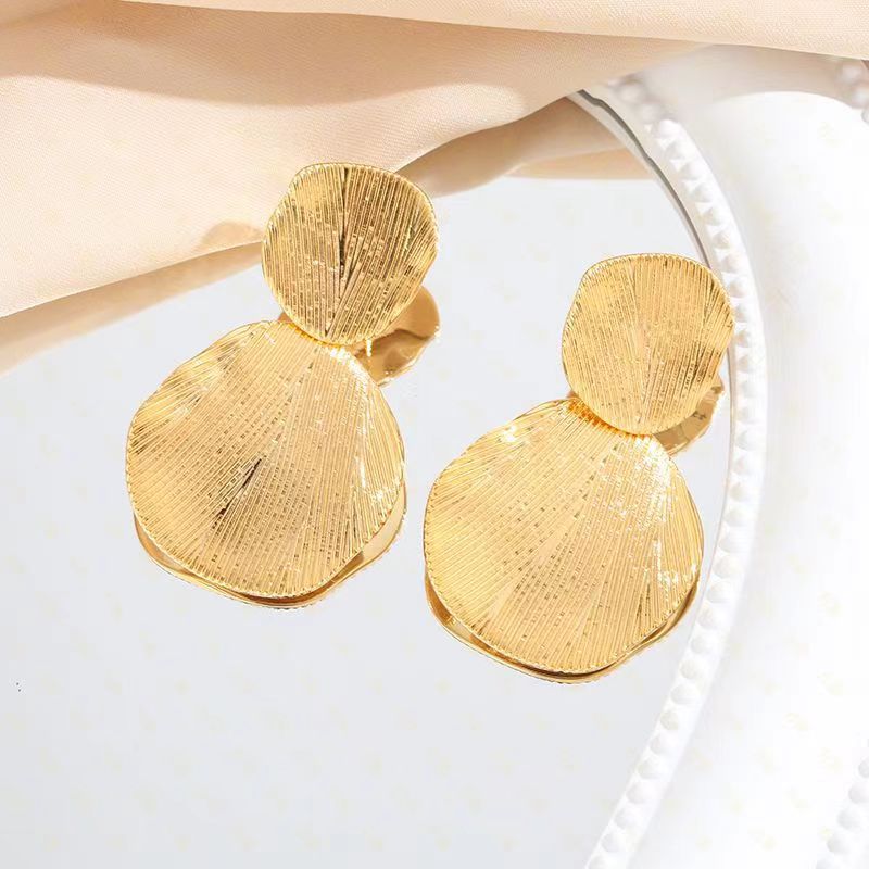 1 Pair Simple Style Solid Color Plating Copper 24k Gold Plated Drop Earrings display picture 2