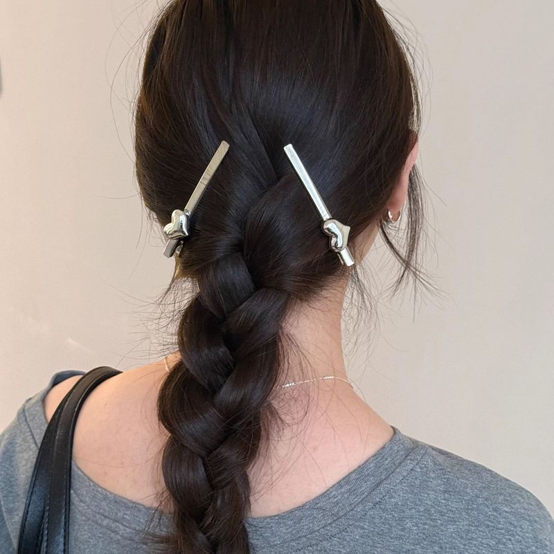 甘くてクールなシルバーのラブヘアクリップ、韓国のシンプルなクリップ、額の前髪クリップ、サイドクリップ、エレガントなヘアアクセサリー|undefined