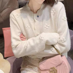 立体の小さい花のビーズのセーターのコートの女性の2023春の新型の日本の学院の風は年齢を減らします長袖のニットのカーディガン