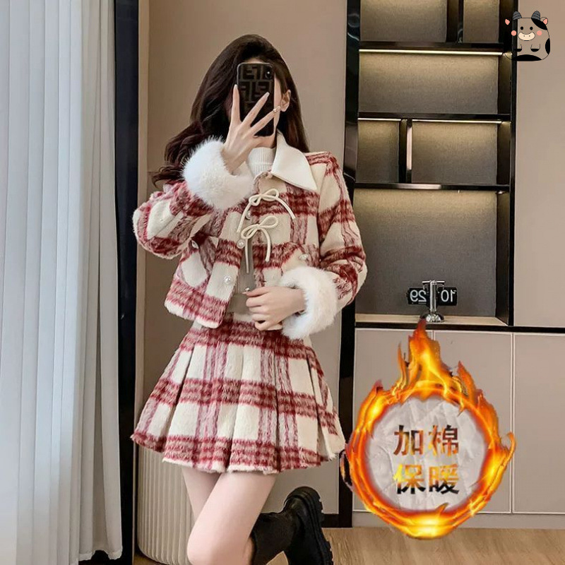 小香风时尚套装加棉红色格子女冬装2025高级感小个子百褶裙两件套