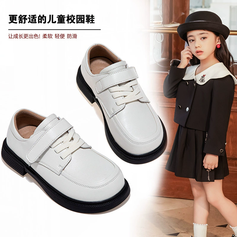 Маленькие кожаные туфли для девочек, весенне-осенние детские черные туфли на плоской подошве, туфли для выступлений для мальчиков в британском стиле, туфли для выступлений из натуральной кожи на мягкой подошве.