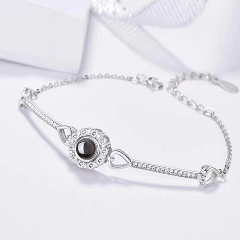 [Cross-border Hot Selling] Love Confession Memory Bracelet 100 Languages I Love You Projection Chattering Online Red Bracelet