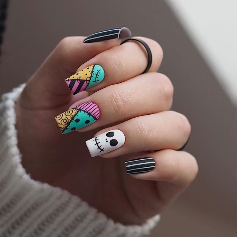 Cross-border Halloween Horror Night Skeleton Sally Patchwork Wearable Nails, Medium-Length Tube Ballet Nails, Patched Student Nails Cross-border Halloween Horror Night Skeleton Sally Patchwork Wearable Nails, Medium-Length Tube Ballet Nails, Patched Student Nails
