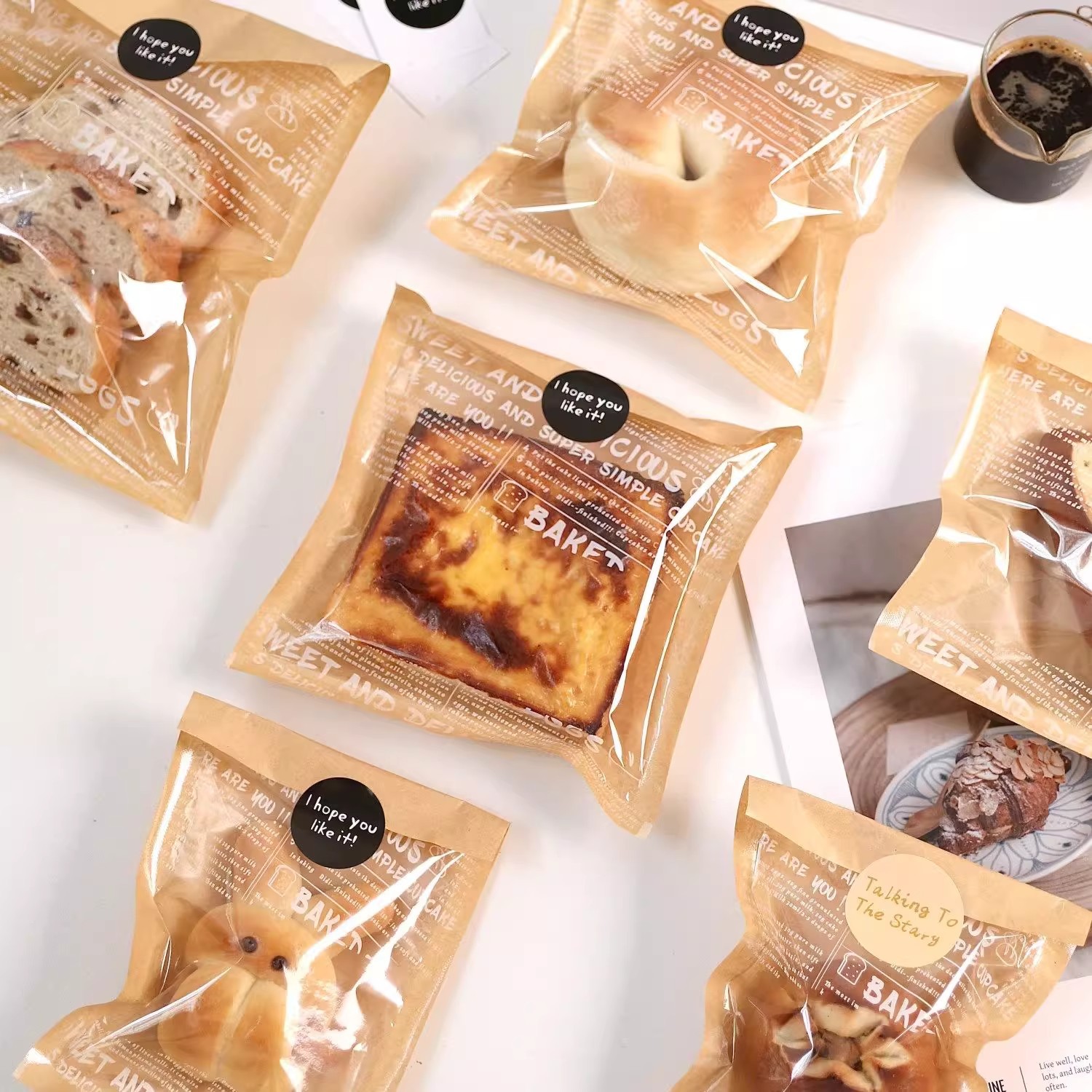 Brown Packing Paper Bread Packaging Bag for Baking Toast, Bagels, Pineapple Buns, Croissants, Sandwiches, Transparent English Packaging Bag