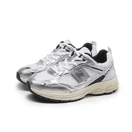 女式运动单鞋;女式板鞋;女式休闲单鞋