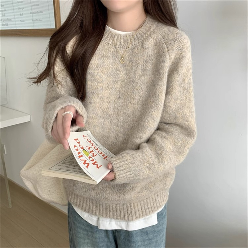 ラウンドネックレイジースタイルプルオーバーセーター女性のための秋と冬の新しい和風ルーズハイエンドソフトワックスのようなインナーセータートップ|undefined