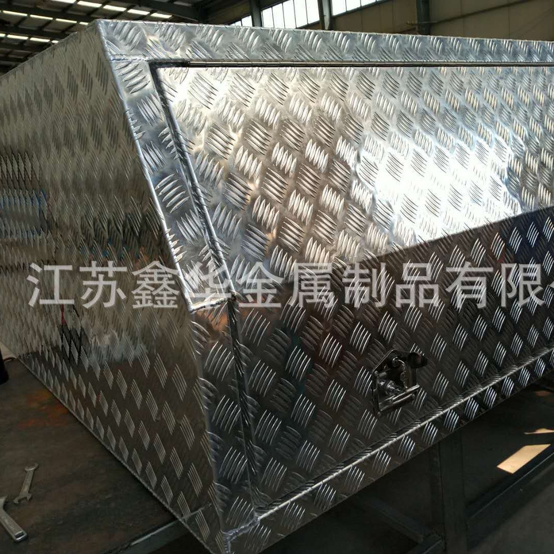 70''铝合金三开门加厚型工具箱 澳洲皮卡车专用顶篷工具箱制造商
