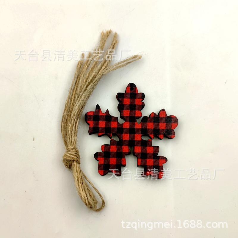 33 rojo y negro Plaid SERIE DE Navidad madera chips colgantes decorativos de Navidad se pueden combinar libremente con 10 piezas en un paquete