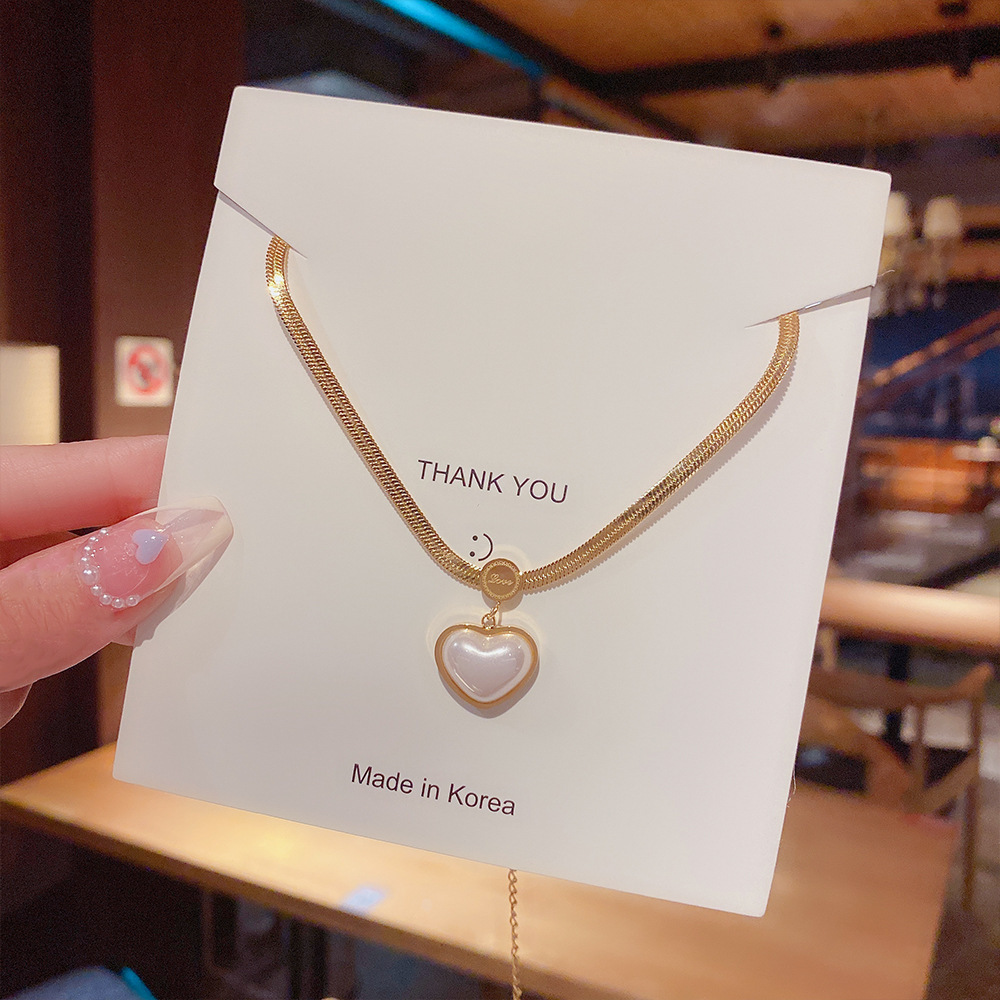 Estilo Coreano Forma De Corazón Perla Artificial Acero Titanio Oro Con Incrustaciones Collar Colgante 1 Pieza display picture 4