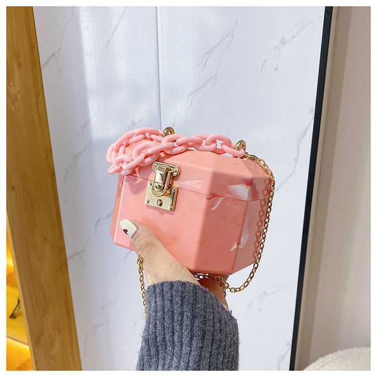 Women's Small Arylic Solid Color Vintage Style Classic Style Square Lock Clasp Box Bag display picture 10