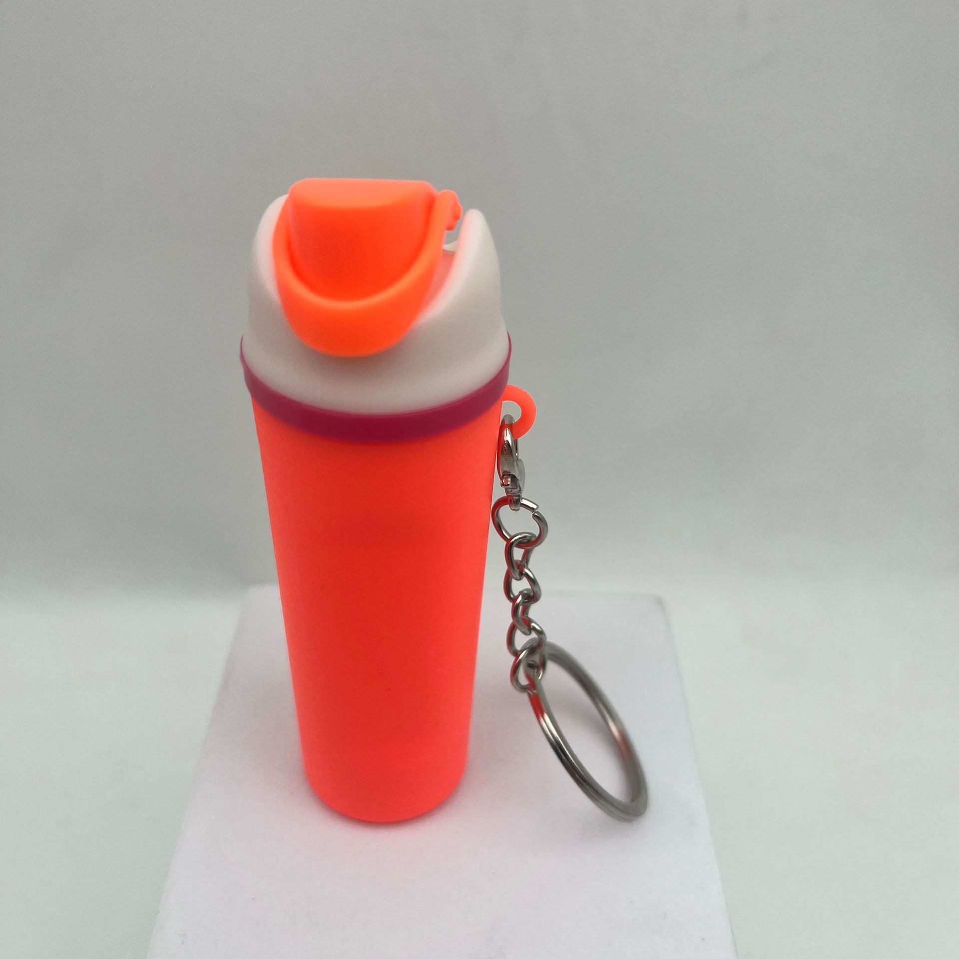 Explosivos transfronterizos Stanley Stanley Stanley llavero colgante día de la madre llavero puede poner lápiz labial colgante de mochila image 56