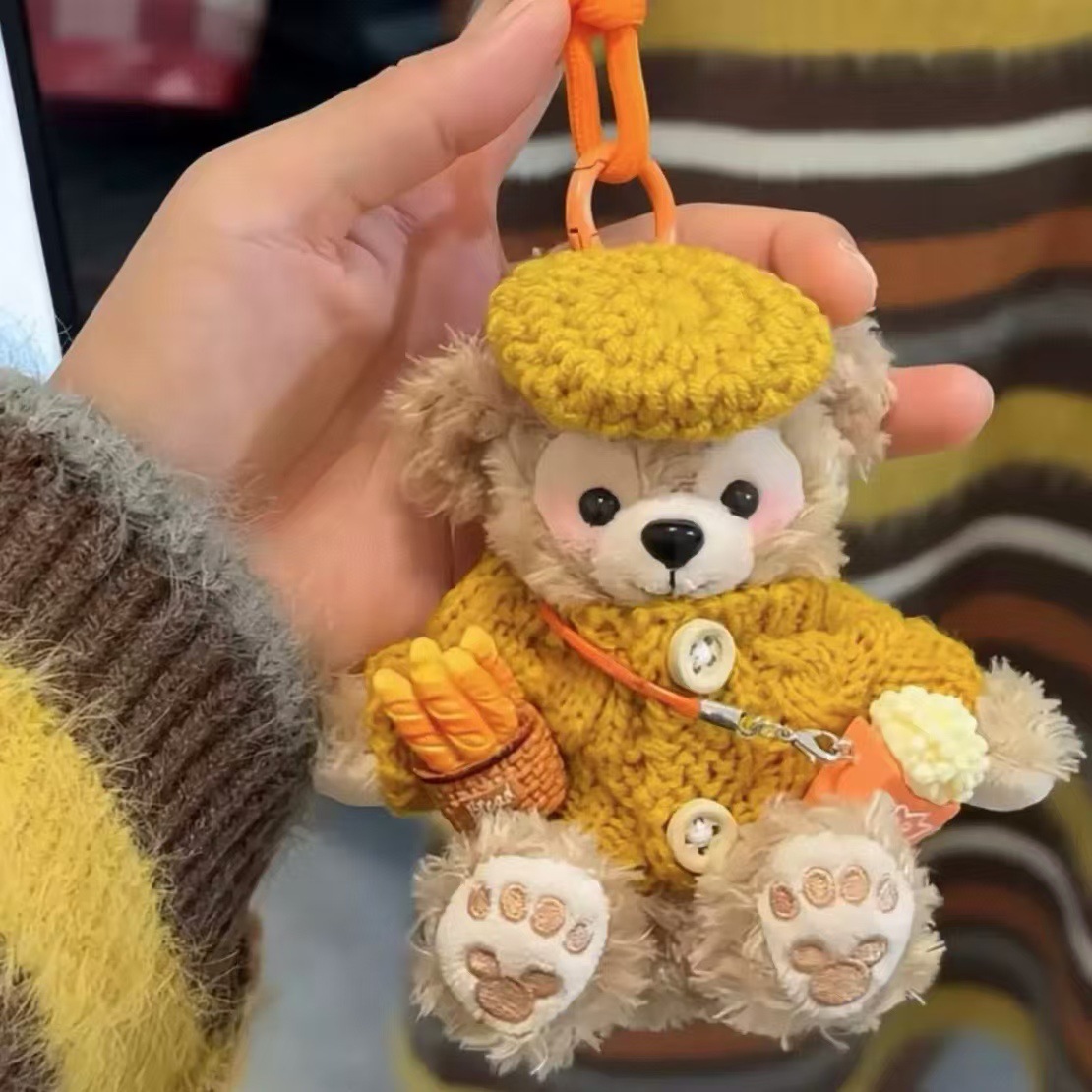 Nuevo producto lindo pequeño Xiangfeng niña colgante bolso llavero muñeco de felpa muñeca muñeca coche espejo retrovisor colgante regalo