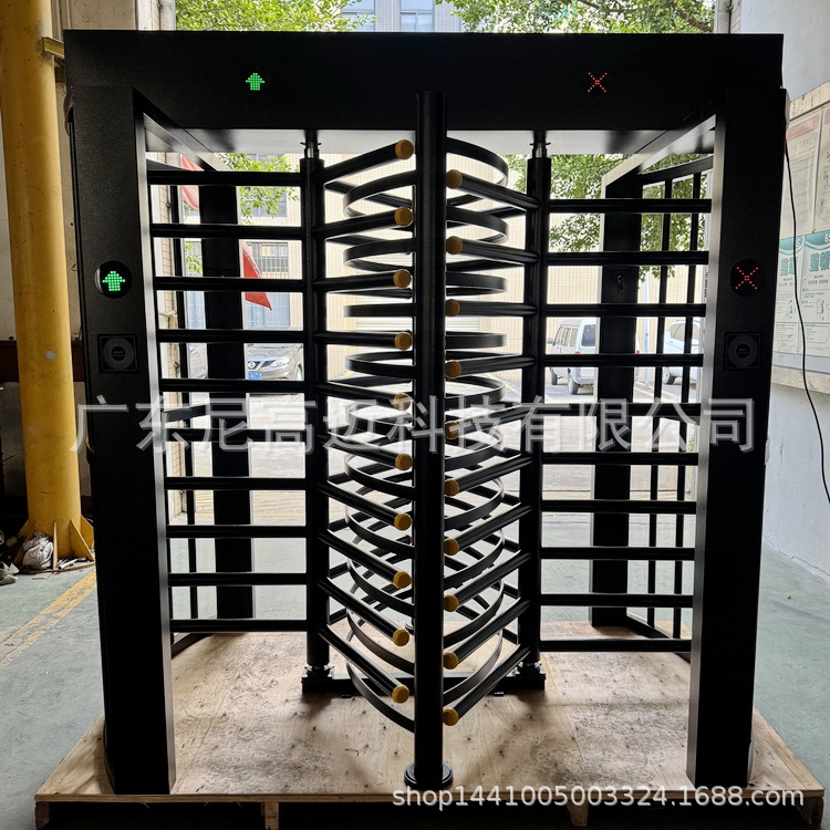 尼高迈烤漆全高闸防尾随上海江苏扬州饲料工厂出入电动旋转栅拦门
