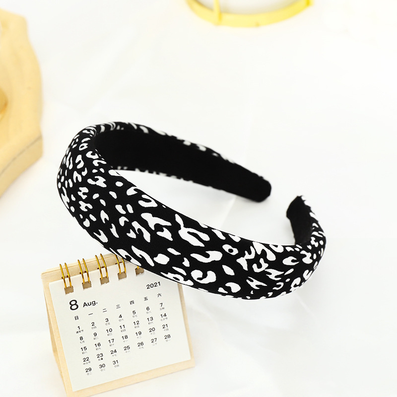 Fashion Sponge Black And White Printing Headband Wholesale Nihaojewelry display picture 8