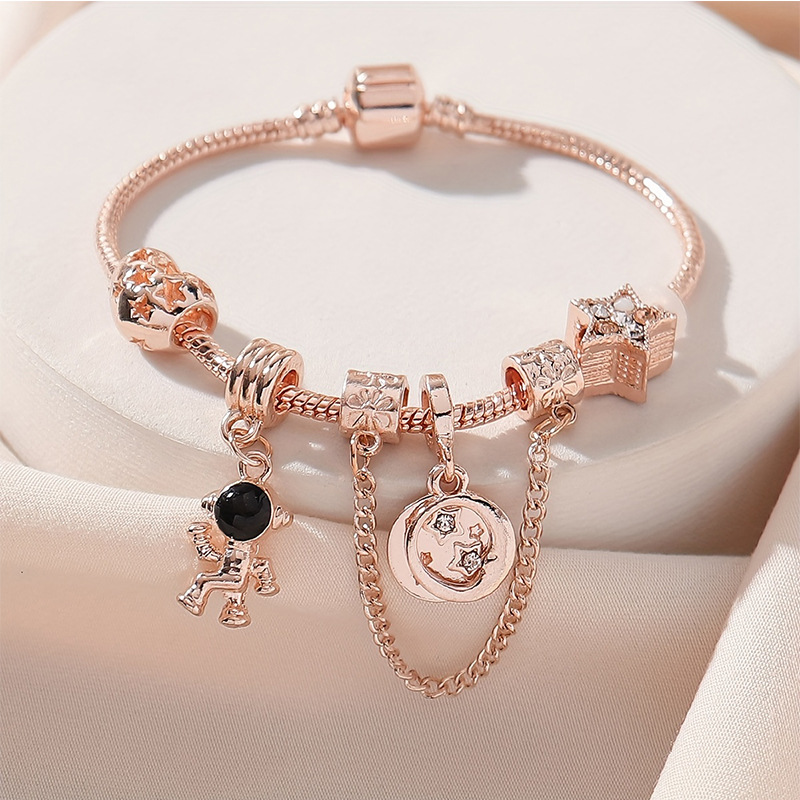 Brazalete Panjia Dora DIY cuentas explosivas transfronterizas accesorios de aleación en forma de corazón astronauta colgante estrella pulsera de cobre image 7