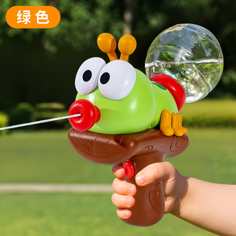 男の子と女の子が水で遊ぶ、かわいいアリの電動プッシュ水鉄砲、ビーチでの水の戦い、プールでの水遊び、子供用水鉄砲|undefined