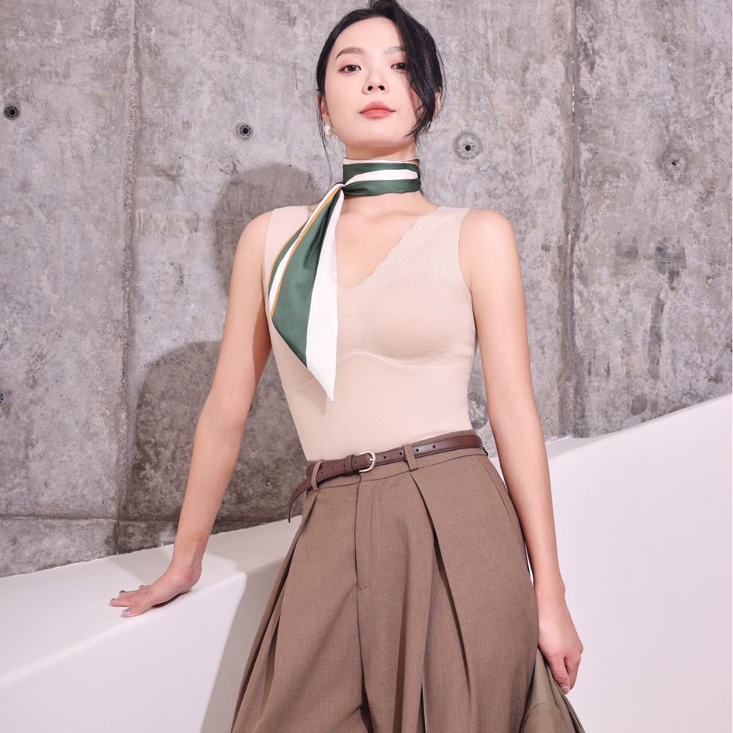 가을 겨울 신상 캐시미어 실크 따뜻한 조끼 이음매 없는 고정 컵 번트 플라워 디자인 틈새 이너 탑