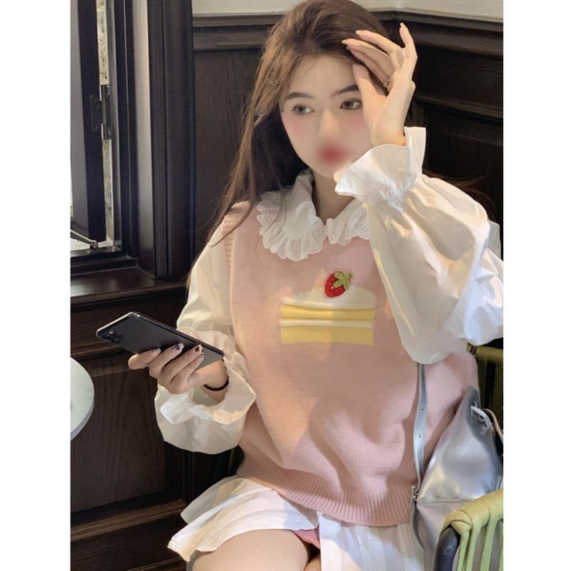 羊村草莓蛋糕针织马甲女秋冬2025新款设计感甜美无袖背心减龄坎肩|undefined