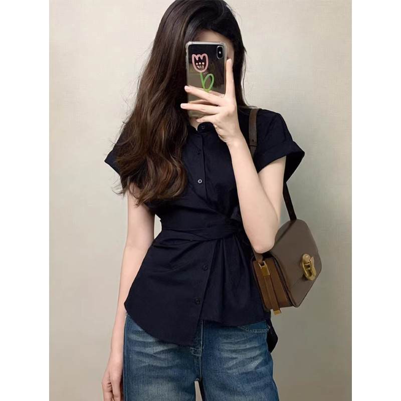 Áo sơ mi polo nữ cổ bẻ tay ngắn phong cách Pháp, dáng ôm nhẹ — màu đen chi tiết 2
