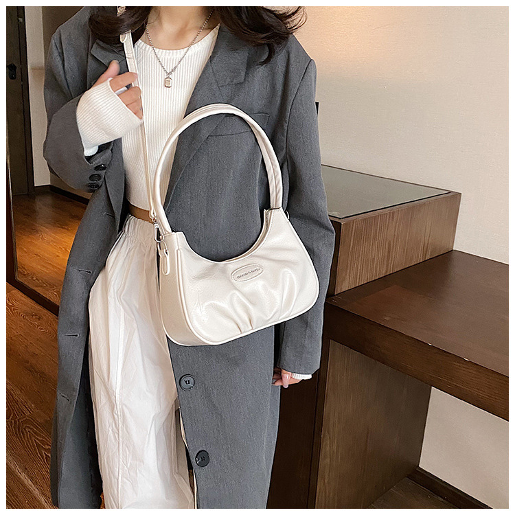 Bolsa de ombro e transversal plissada para mulher versátil_voghion.com