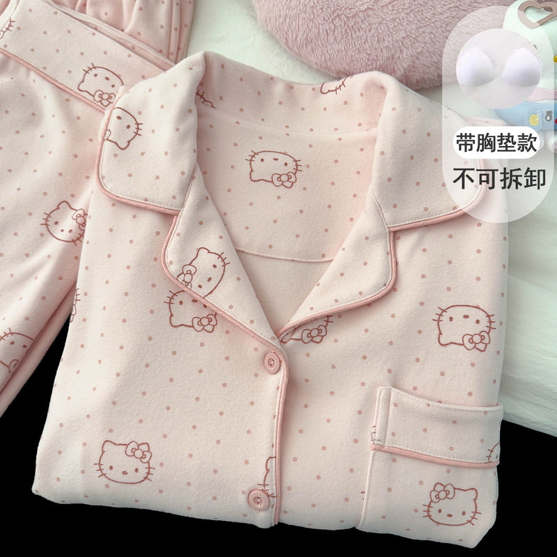 Hello Kitty women's pajamas with built-in chest pads, autumn/winter 2026 new style, made of coral fleece and thickened for extra warmth Hello Kitty women's pajamas with built-in chest pads, autumn/winter 2026 new style, made of coral fleece and thickened for extra warmth