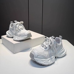 ヨーロッパステーションお父さん靴女性の夏 2025 新しい快適な厚底ファッション通気性メッシュ多用途スポーツカジュアルシューズ