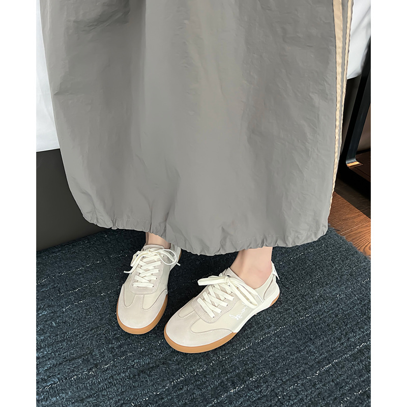 Edición de cuero de vaca de alto nivel ~ ballet zapatos de entrenamiento para mujeres 2025 nuevo otoño transpirable deportes casuales zapatos blancos versátiles