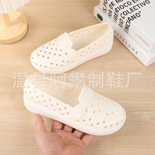 妈妈夏季女凉鞋软底舒适工作透气防滑镂空平底洞洞白色护士一脚蹬