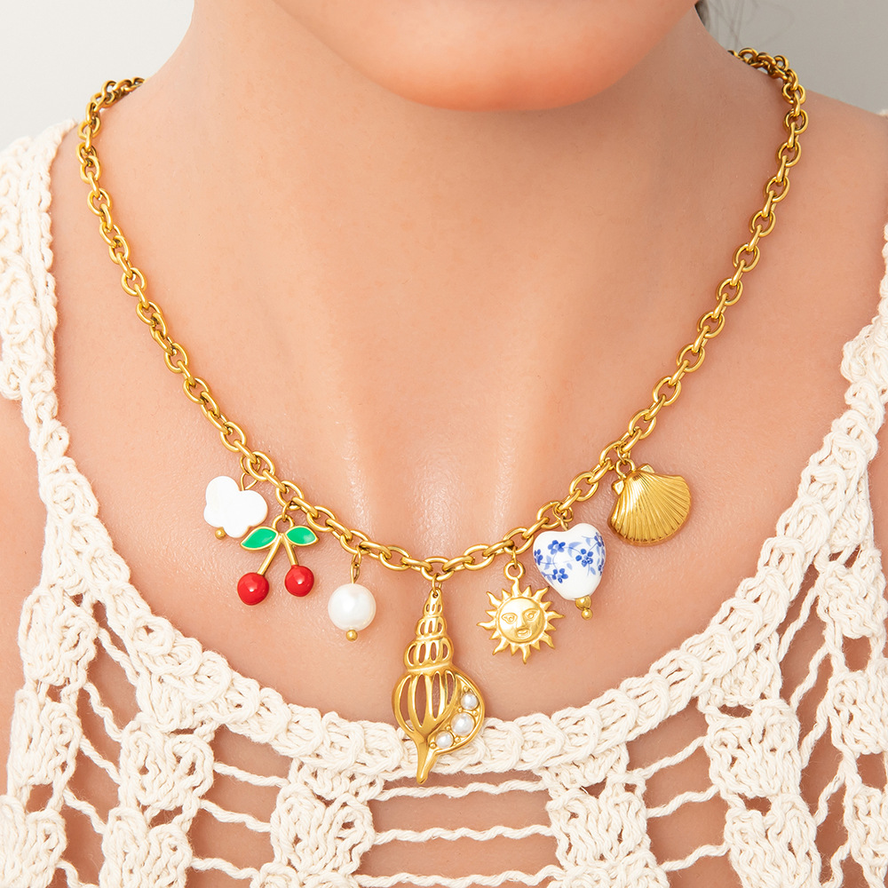 PVD Coated Stainless Steel Pendants Heart Shape 304 Stainless Steel Hip-Hop Vintage Style Waterproof Non Tarnish Earrings Necklace display picture 3