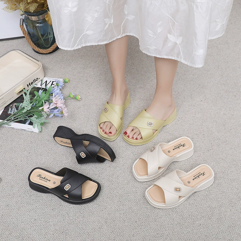 Женские дышащие тапочки на танкетке с пластиковым надувным дном, повседневные модные сандалии с мягкой подошвой, женские Тапочки