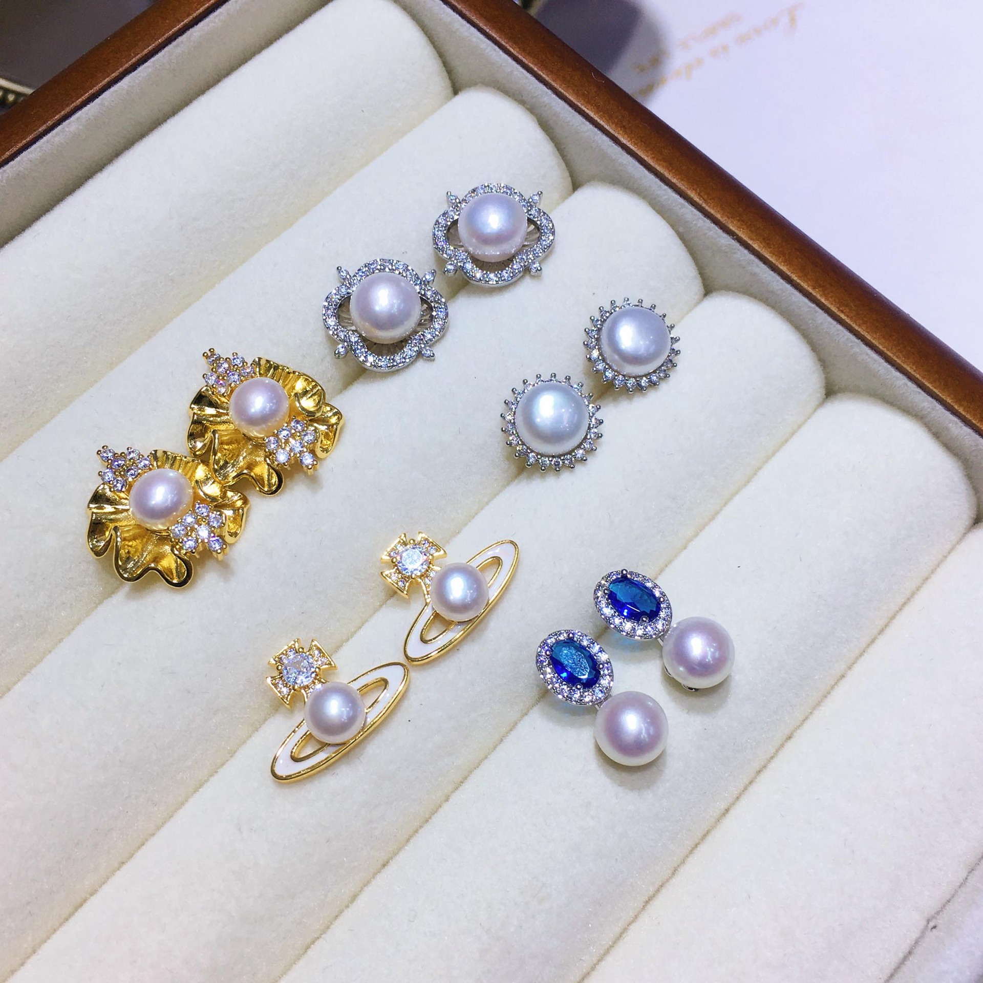 ����ʱ�и���tianȻ�������������˿������������ϵ�ж�������