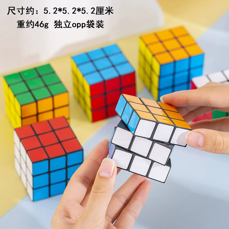 Подарочный набор-сюрприз для детей — assorted маленькие игрушки и канцелярские товары, случайный один предмет