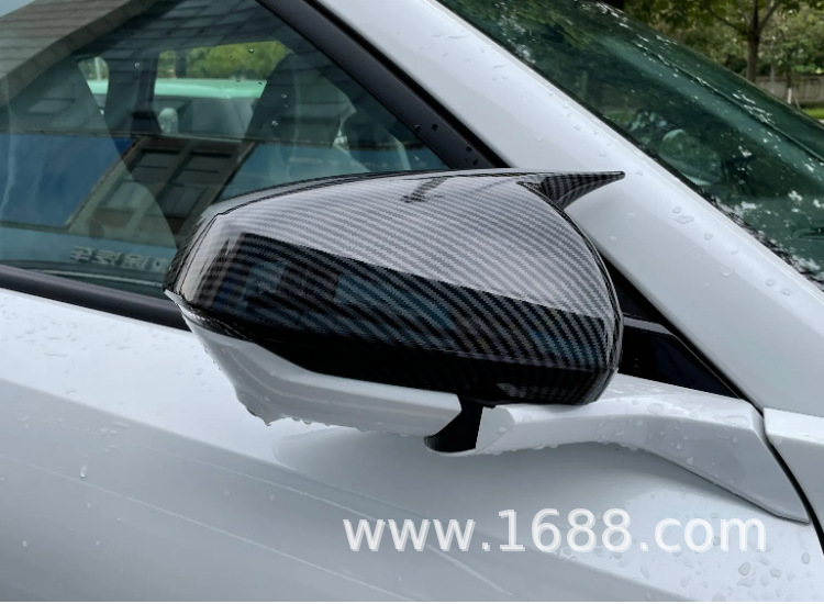 Suitable for Changan Oushang Z6/U-NIZ horn-shaped rearview mirror housing with carbon fiber pattern, painted black exterior modification sticker
