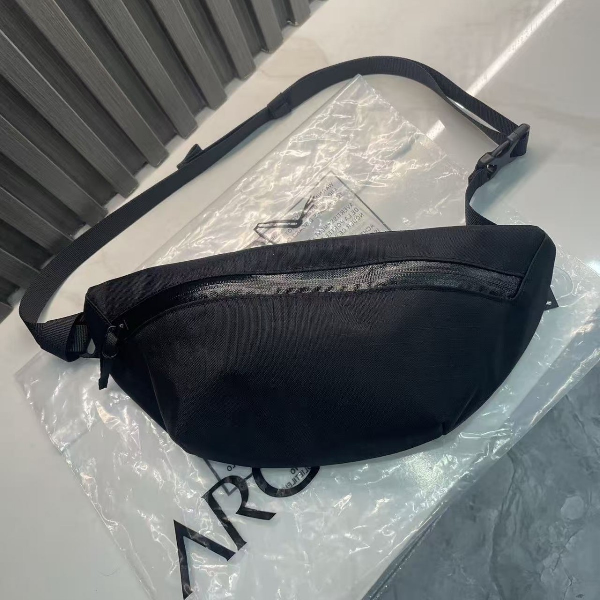 大鸟包granville18L新款黑色鸟款胸包 登山包休闲户外小包防水尼