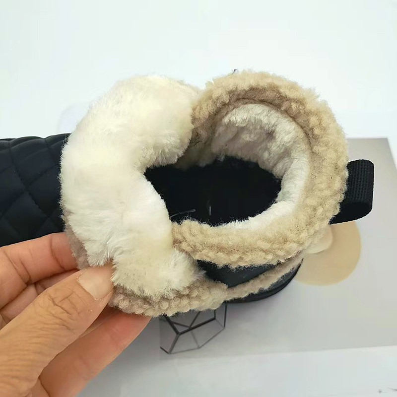 34-39 Tamaño de invierno de niños botas de nieve 2025 nuevas botas cortas para niños con botas de algodón gruesas para bebés calientes