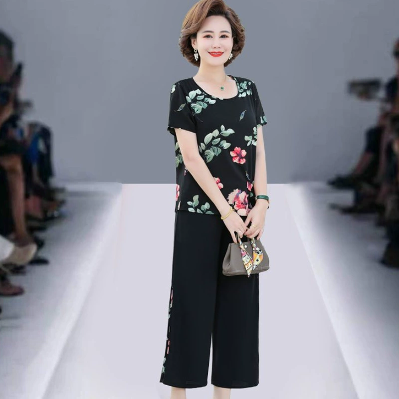 Весенне-осенний повседневный костюм для мамы среднего возраста, осень 2025, новый весенне-осенний повседневный комплект из двух предметов для женщин среднего и пожилого возраста с принтом