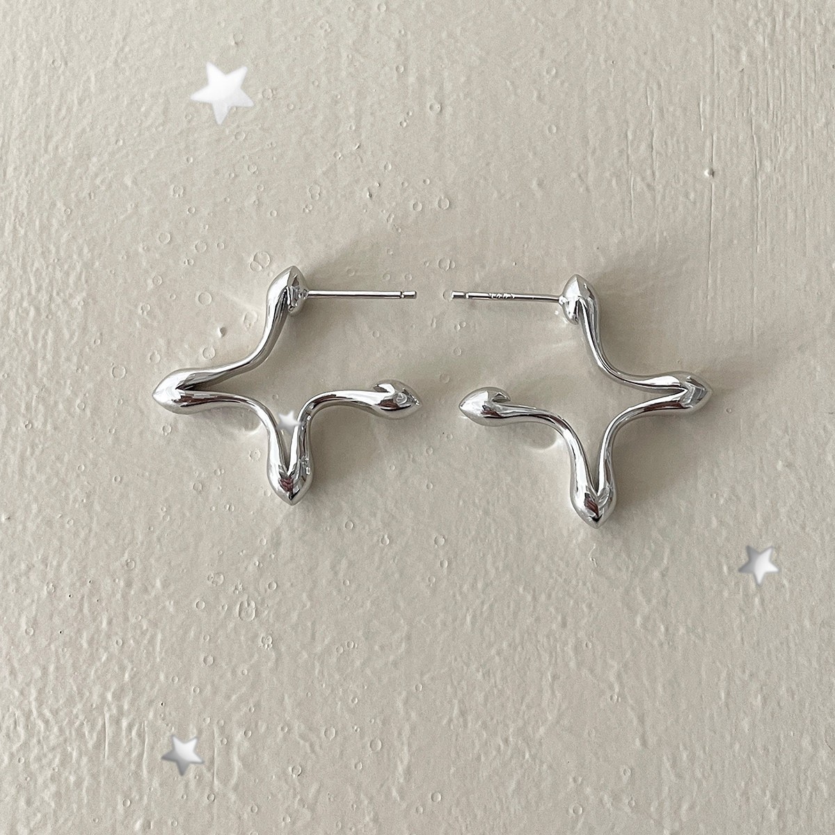 Geometric small design earrings