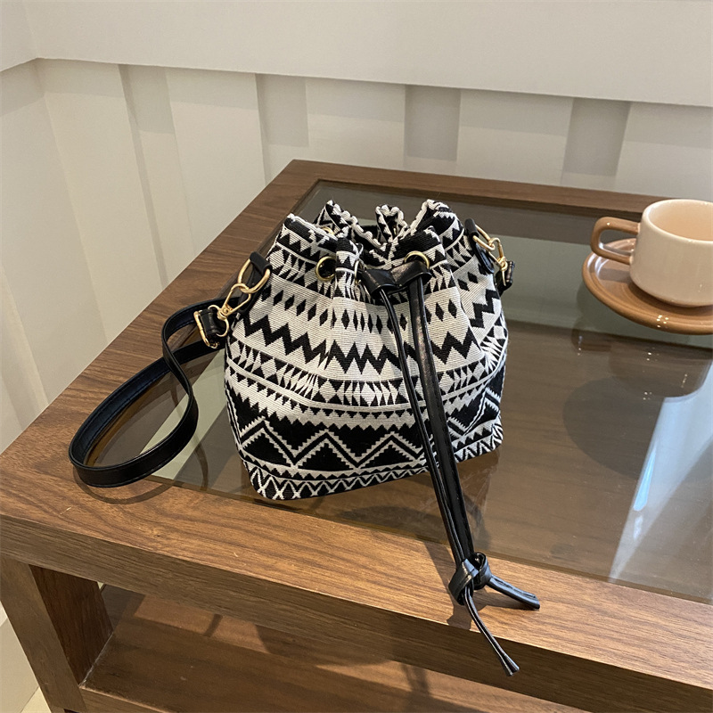 Ethnic Style Drawstring Bucket Bag Women's 2024 Spring and Summer New Arrival Antique Style Weaving Embroidery and Flower-Weaving Hanfu Bag Bag Ethnic Style Drawstring Bucket Bag Women's 2024 Spring and Summer New Arrival Antique Style Weaving Embroidery and Flower-Weaving Hanfu Bag Bag