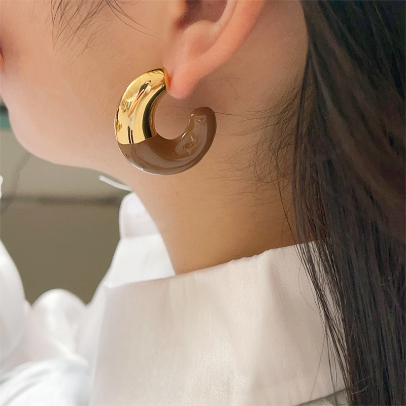 C-shaped Stud Earrings Retro Designer Style Metal Enamel Jewelry_voghion.com