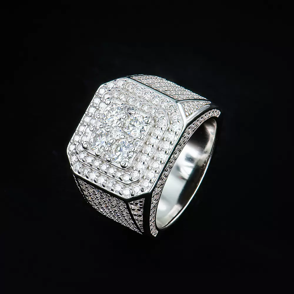 白金钻石戒指定制